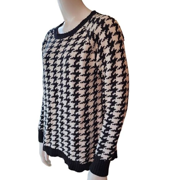 Kensie Black & White Houndstooth Sweater (S) - Picture 1 of 6